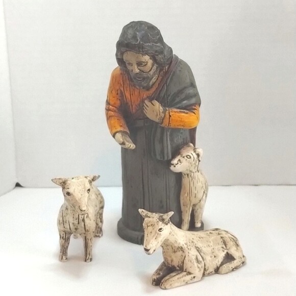 Dept. 56 Vintage Christmas 11 Piece Chalkware LARGE Traditional Nativity Set - Picture 4 of 12